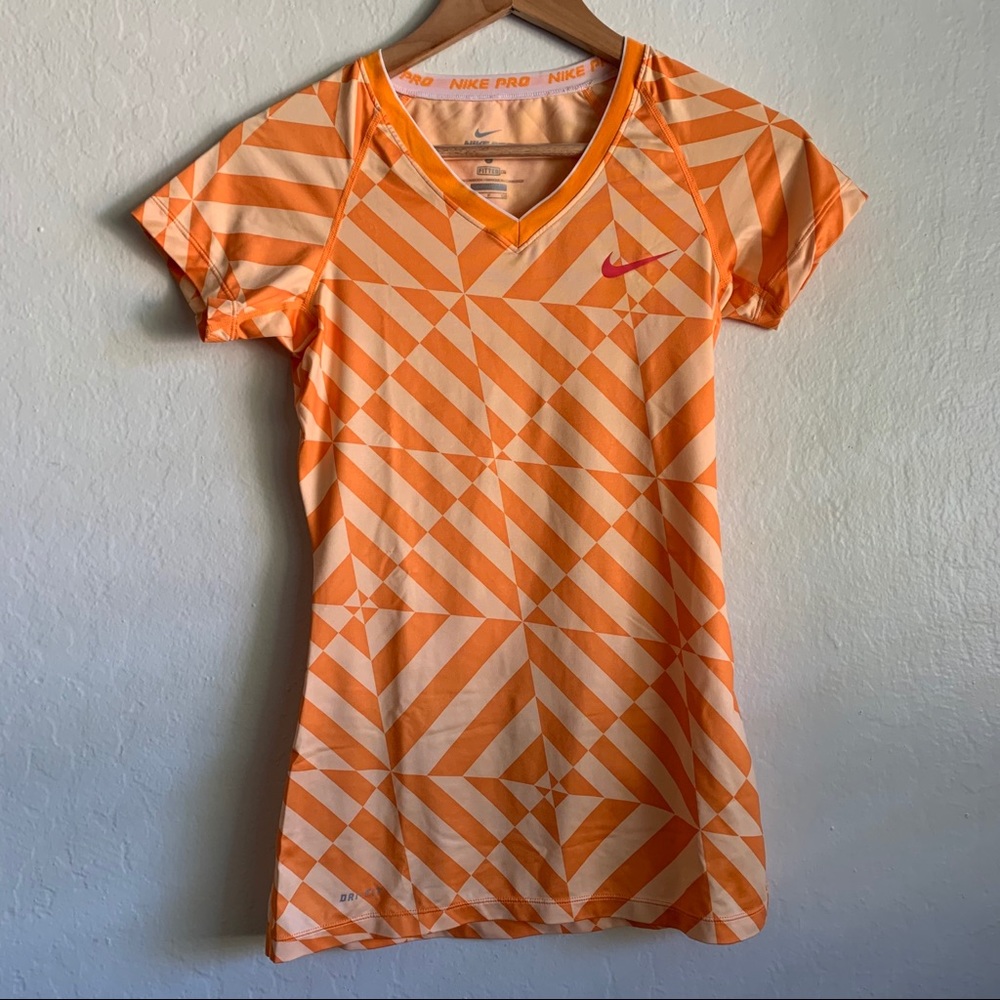NIKE PRO DRI-FIT